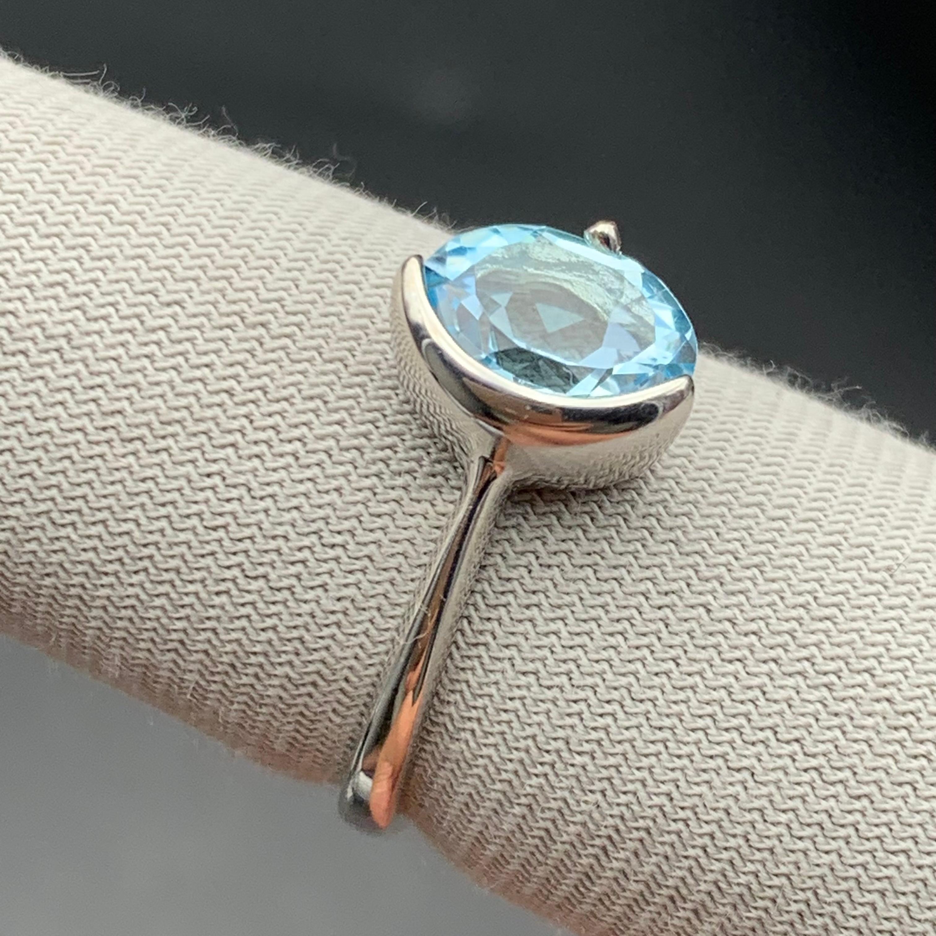 Natural Sky Blue Topaz Ring 925 Sterling Silver Oval Cushion Cut Size 7 Cocktail For Sale 7