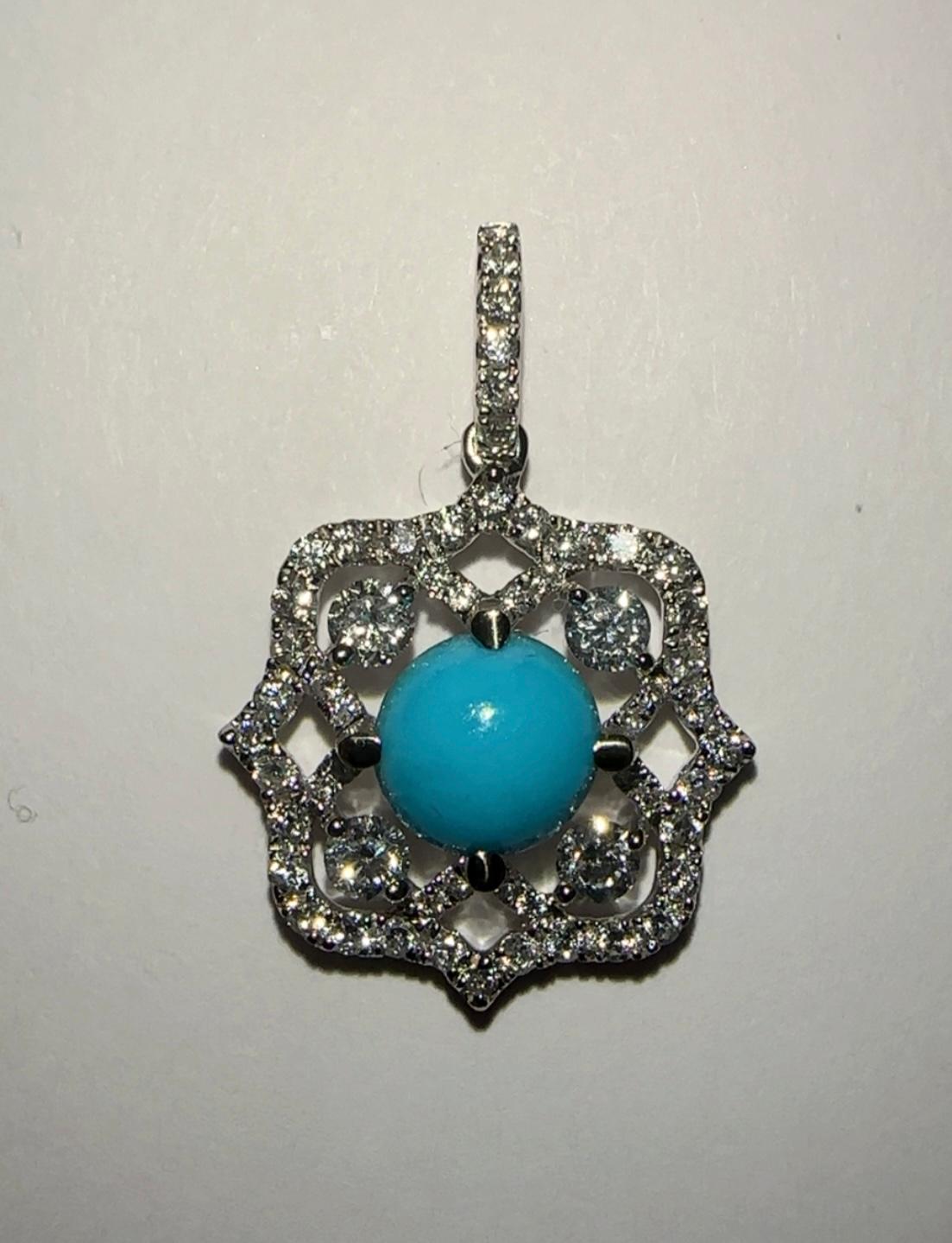 Naturtürkis mit Diamant-Anhänger, 18k Weißgold-Anhänger, Blauer Türkis Edelstein-Anhänger für ein perfektes Geschenk, elegant und perfekte Qualität. Runder Türkis mit einer Kombination aus Diamanten, die zu einem einzigartigen und besonderen Stil