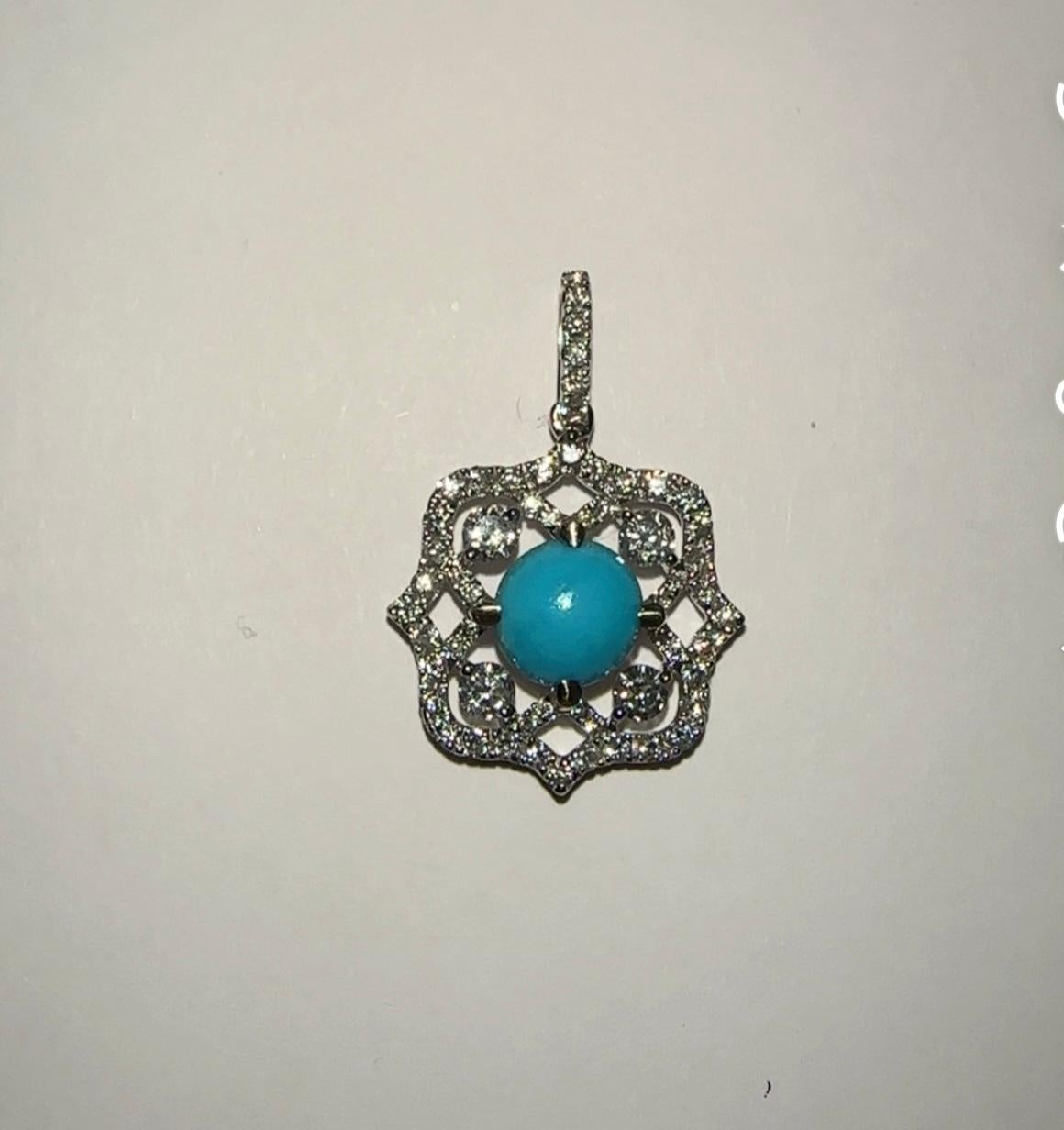 Natürlicher Dornröschen-Türkis mit Diamant-Anhänger im Zustand „Neu“ im Angebot in Miami, FL