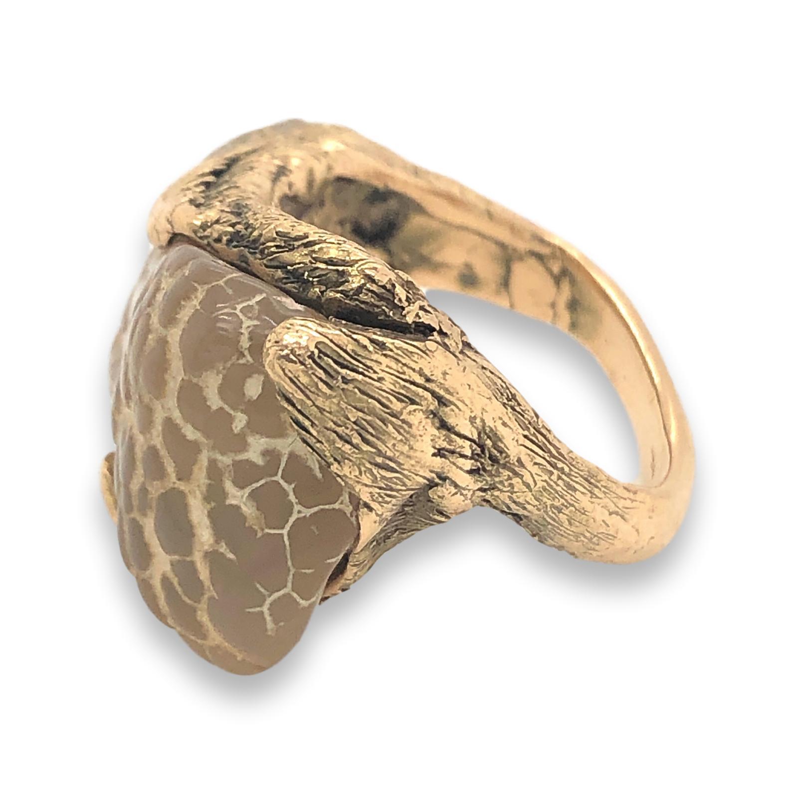 Women's or Men's Natural Snakeskin Agate and Gold Ring, 1970s