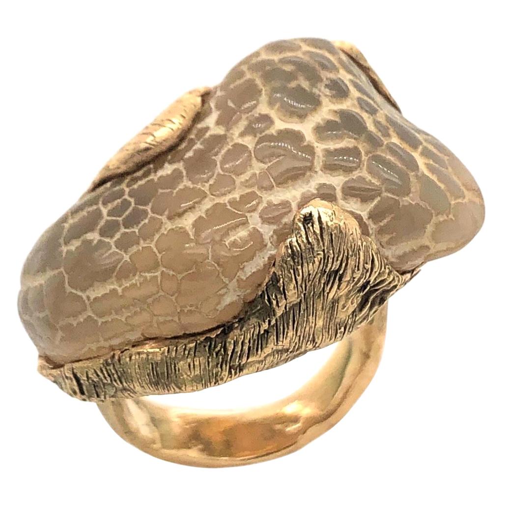 Natural Snakeskin Agate and Gold Ring, 1970s