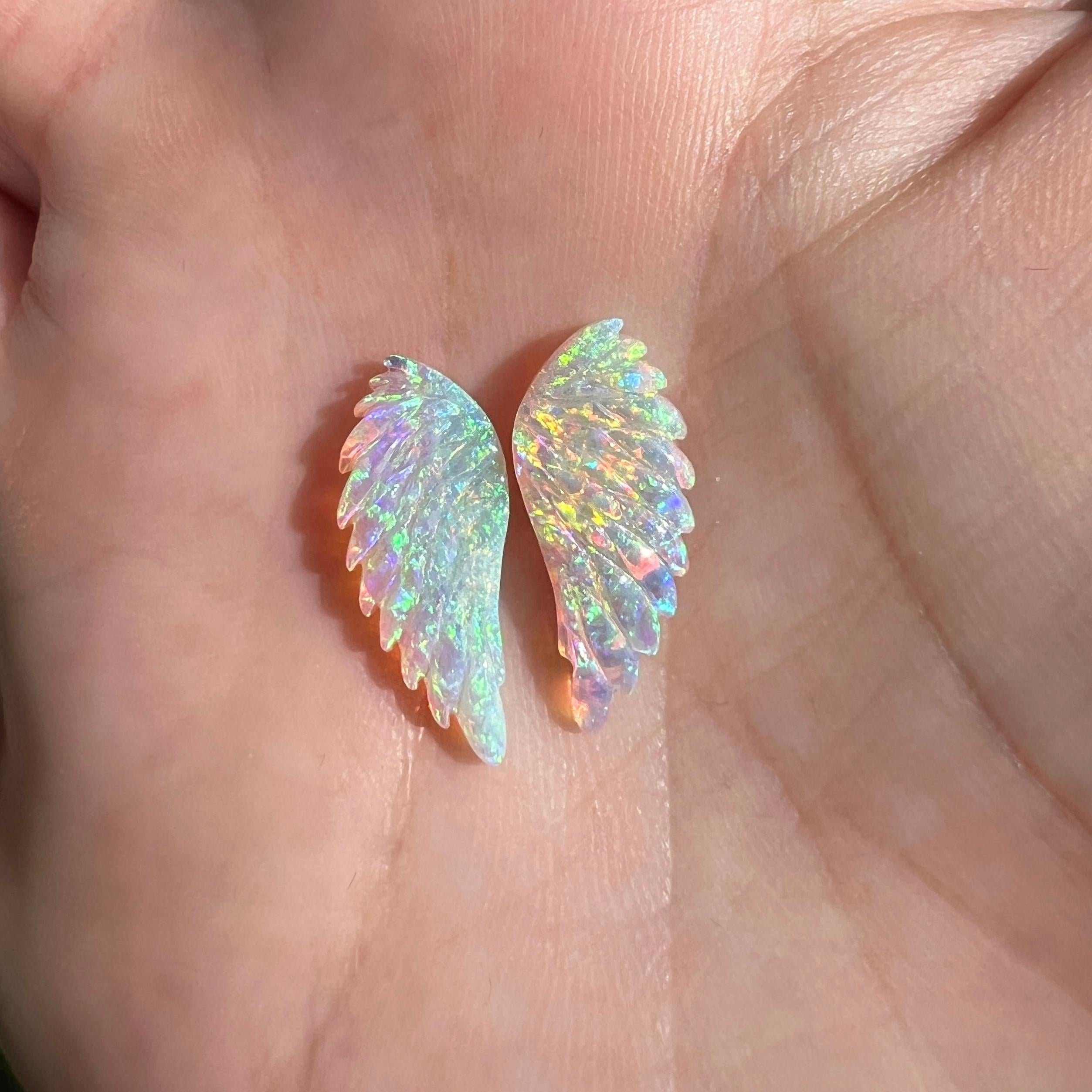 Cabochon Natural solid 4.92 Ct Gem Crystal Angel Wings Opal mined by Sue Cooper For Sale