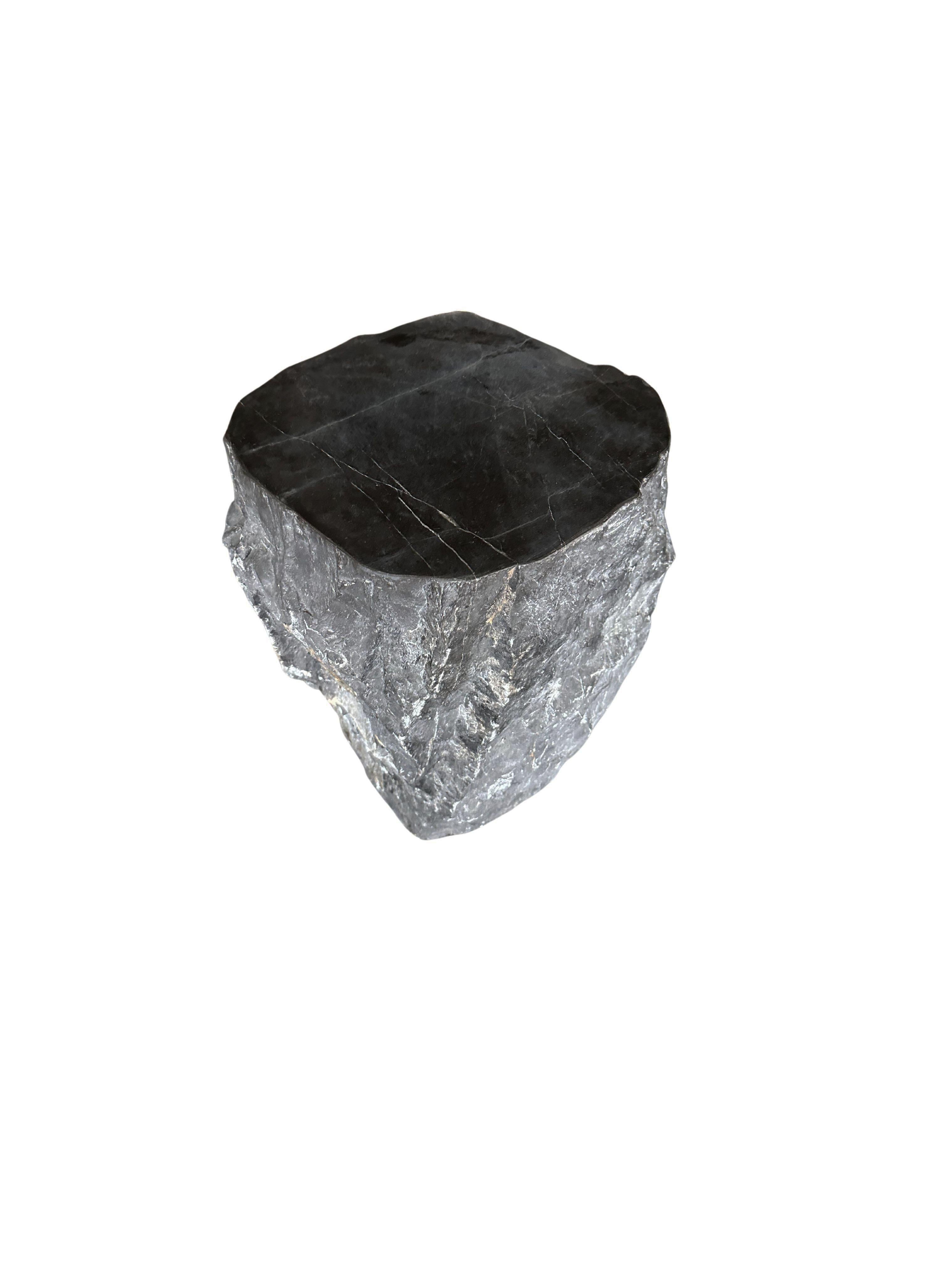 Hand-Crafted Natural Solid Marble Side Table with Chiselled Finish and Smooth Top For Sale
