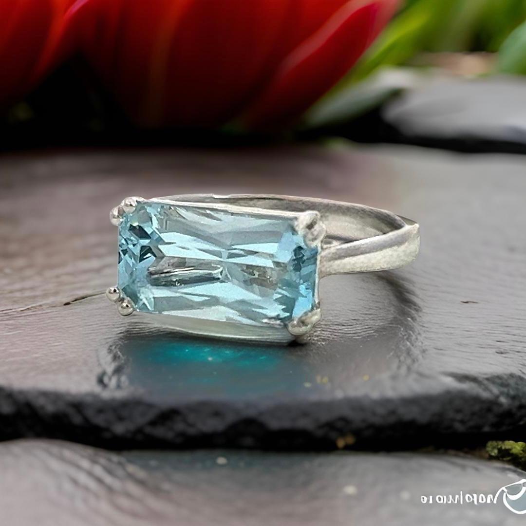 Anillo Solitario Natural Aguamarina Talla 6.5 Oro 14k W 2.71 Cts Certificado en Nuevo estado para la venta en Brooklyn, NY