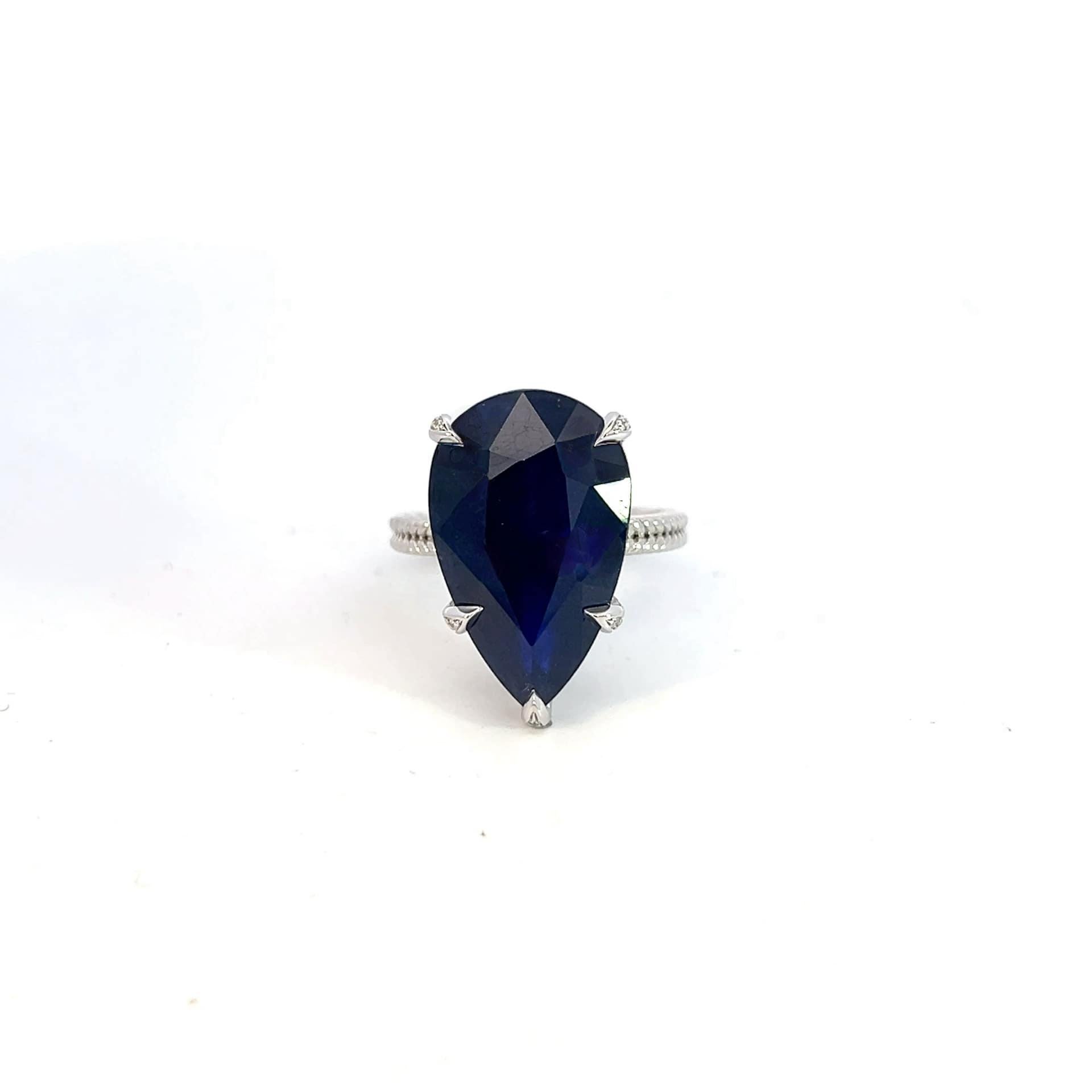 Natural Solitaire Sapphire Ring 6.5 14k W Gold 15.2 TCW Certified For Sale 1