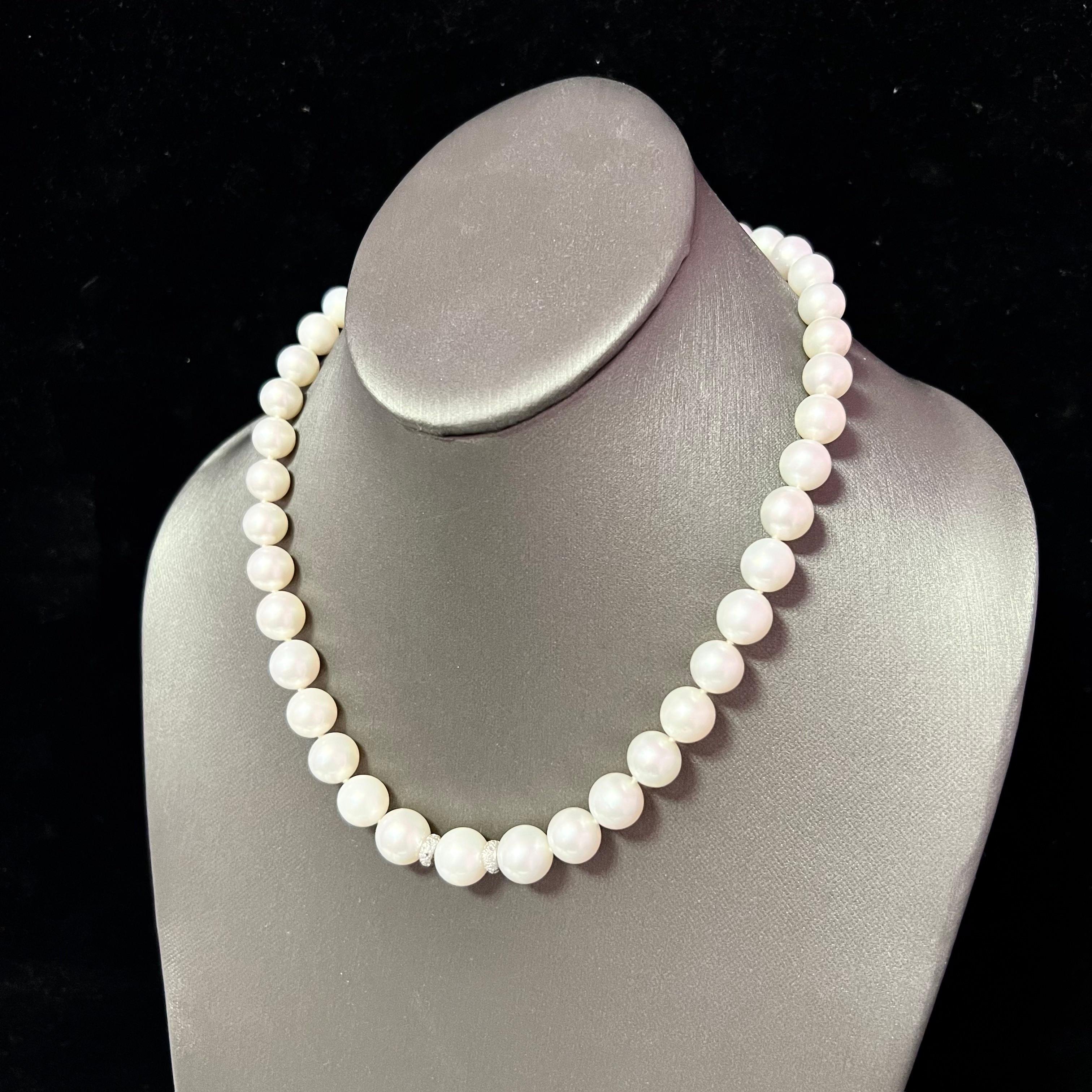 Ball Cut Natural South Sea Pearl Diamond Necklace 14k W Gold Certified For Sale