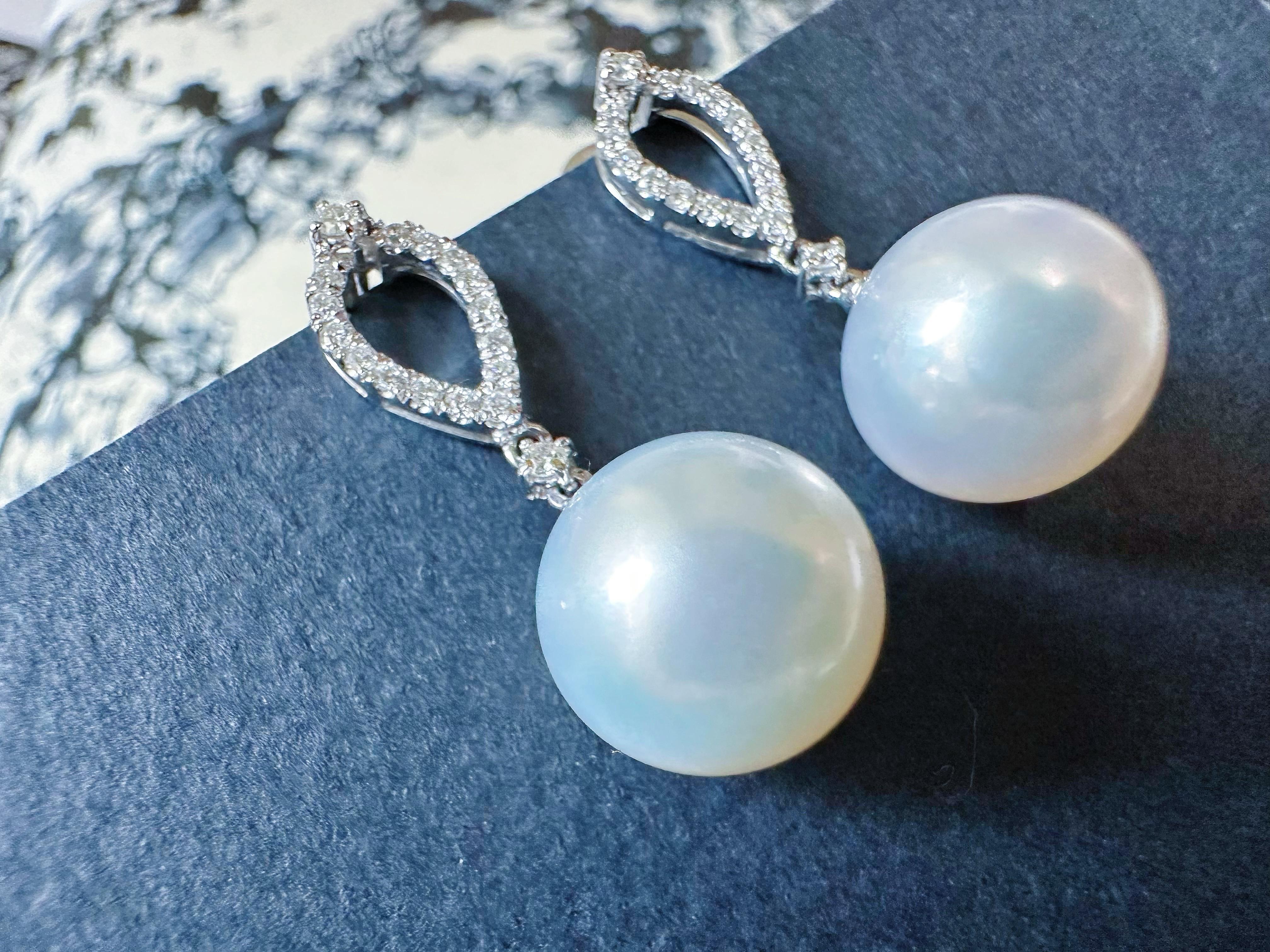 Natural South Sea Pearl Drop Earrings in 18K White Gold with Diamond en venta 6