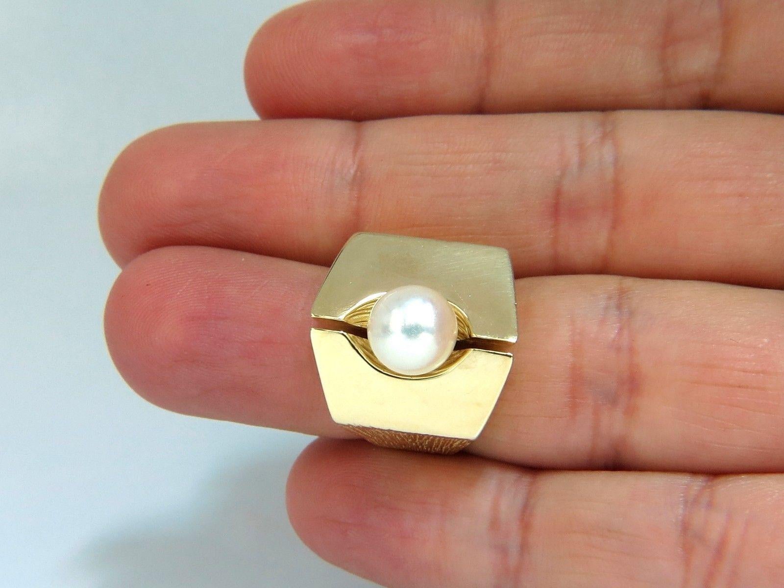 Women's or Men's Natural South Seas Pearl Ring 18 Karat, Switzerland