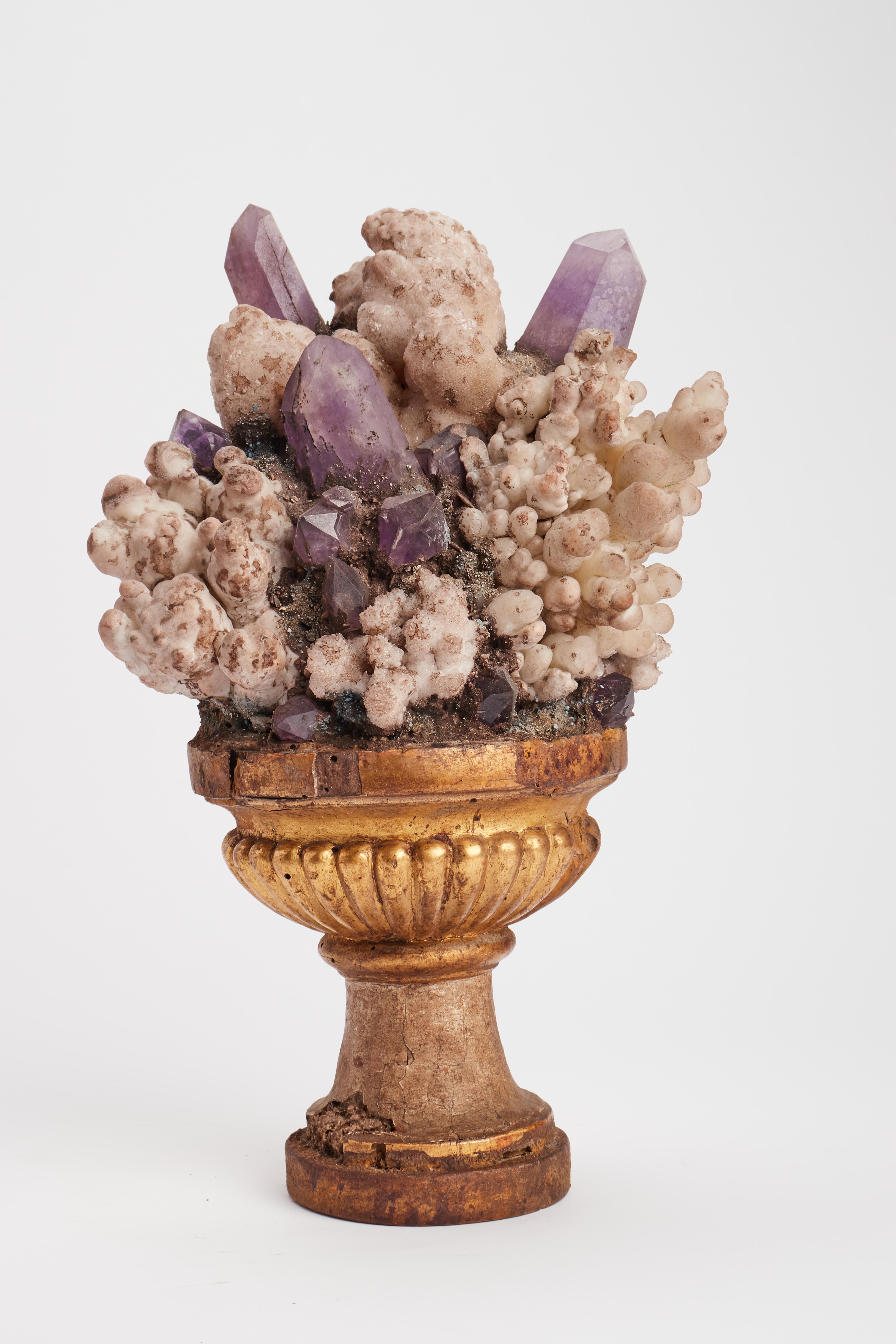 XIX secolo Esemplare Nature: coppia di cristalli di fiori di ametista e calcite, Italia 1880. in vendita