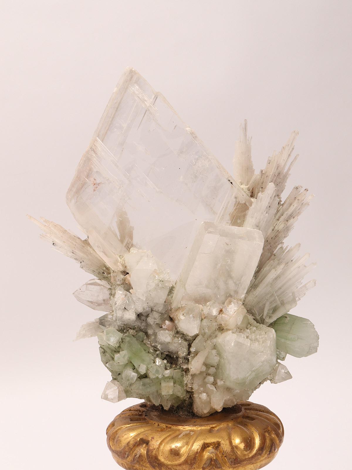 flower calcite