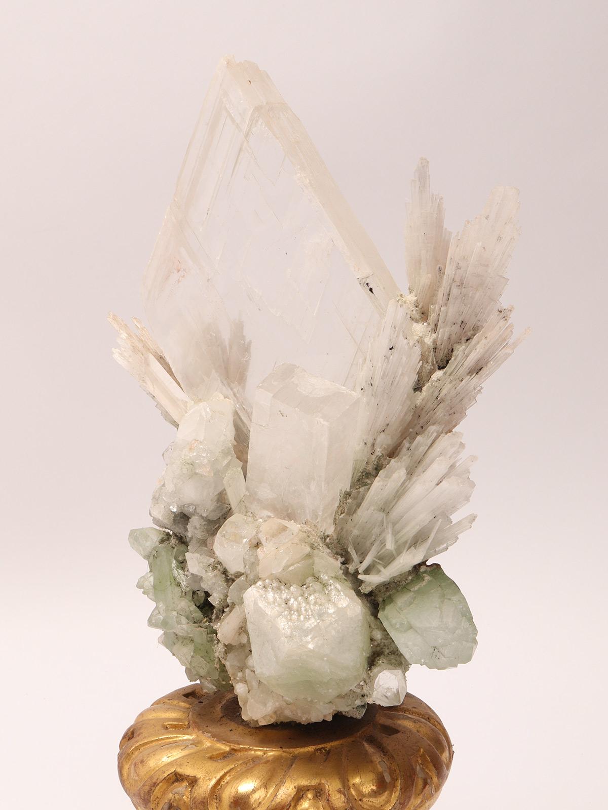 Italian Natural Specimen: Apophilite, Quartz and Calcite Flowers Crystals, Italy, 1880 For Sale