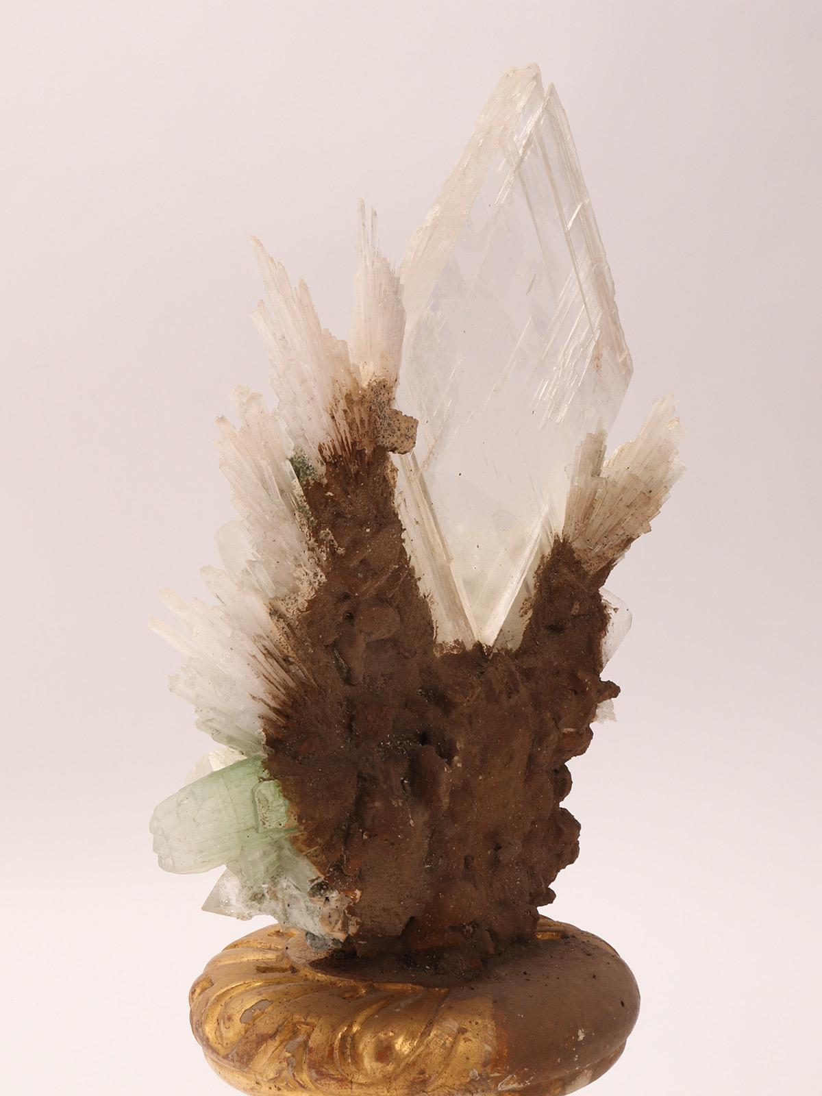 Natural Specimen: Apophilite, Quartz and Calcite Flowers Crystals, Italy, 1880 In Good Condition For Sale In Milan, IT