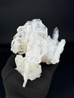 Spécimen naturel d'amas de quartz Faden d'une excellente transparence provenant du Pakistan