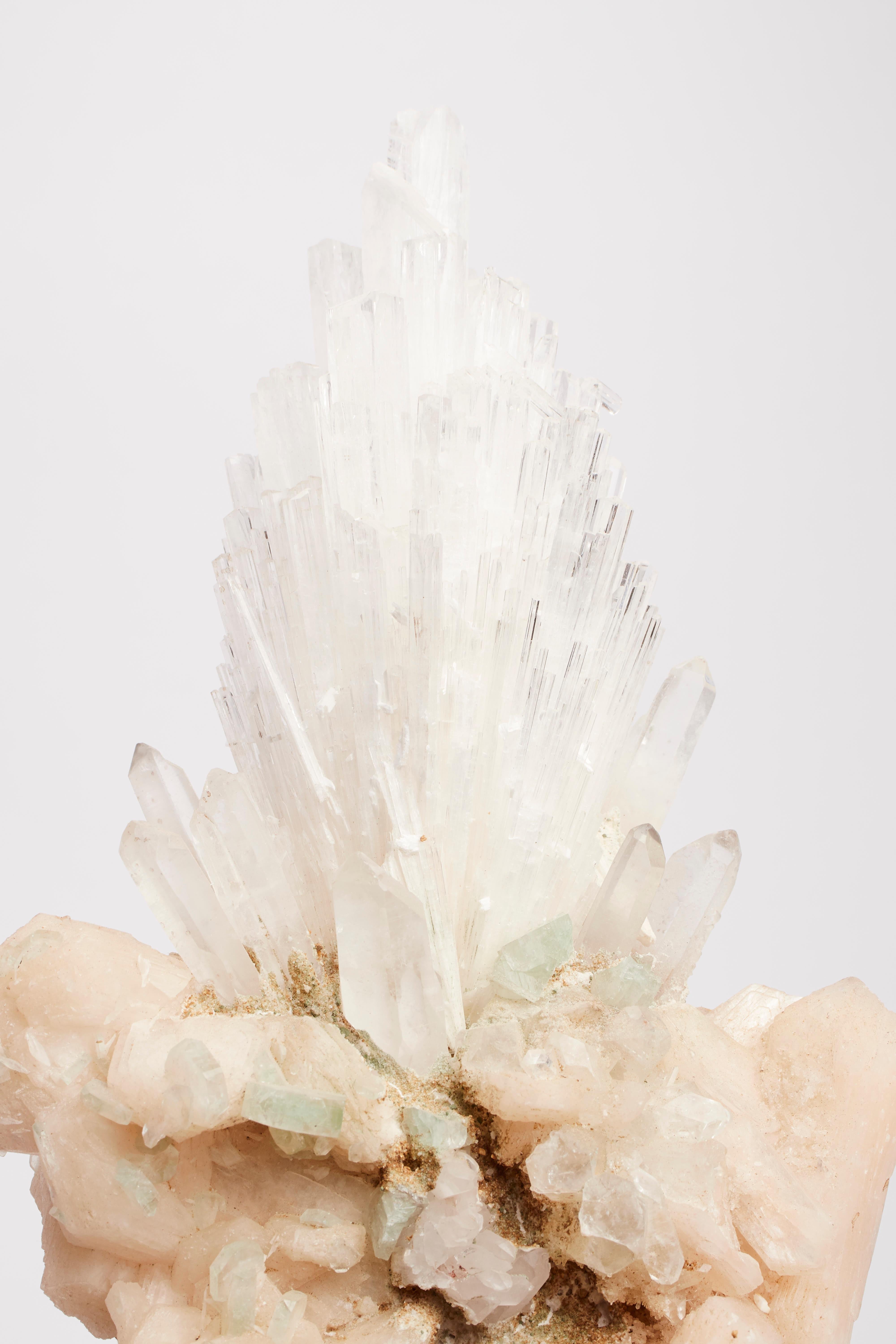 Natural Specimen Mesolite and Apophylite Crystals, Italy, 1880 In Excellent Condition In Milan, IT