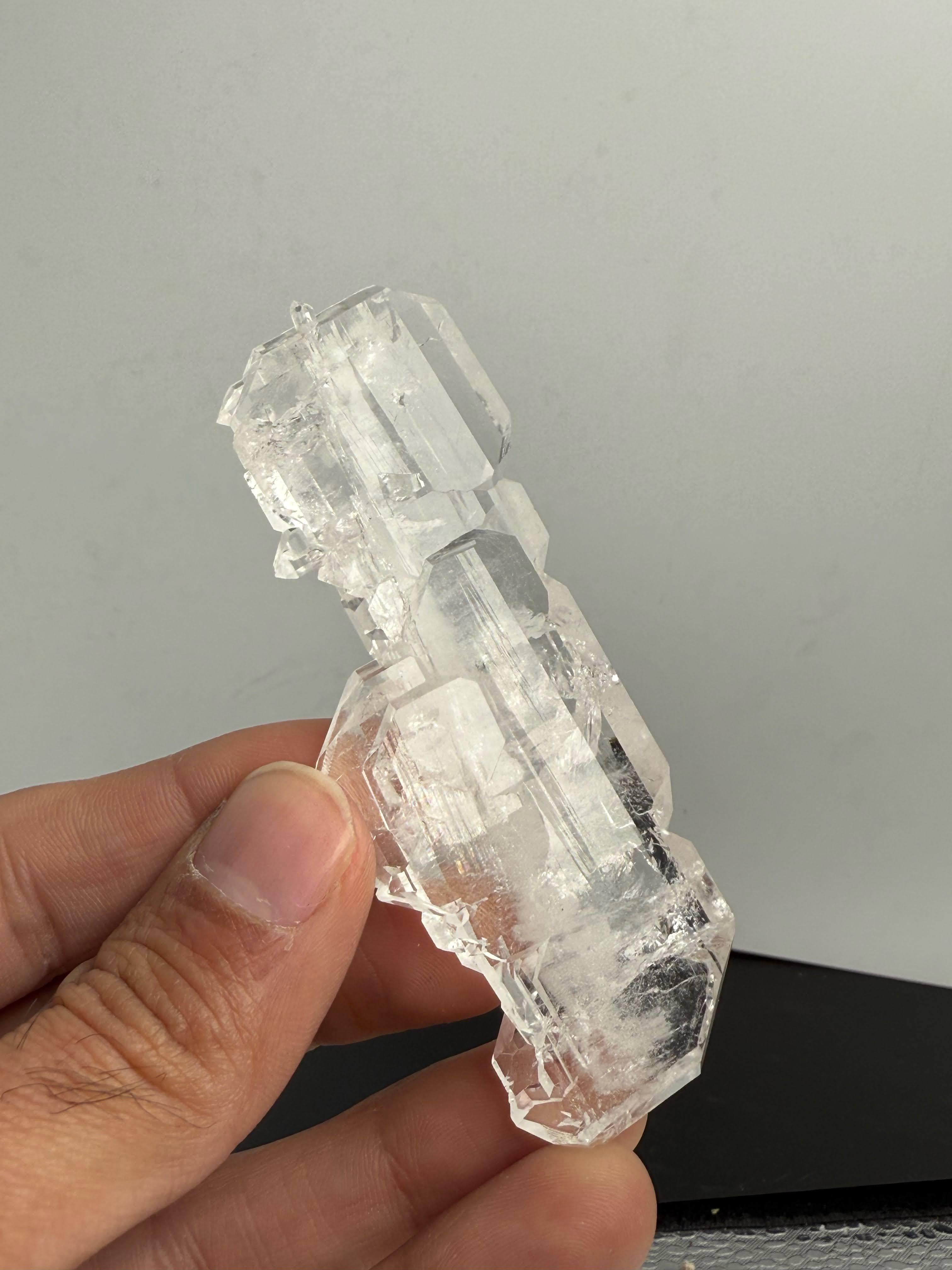 Spécimen Naturel de Sculpture en Quartz Faden Clair du Pakistan Bon état - En vente à Peshawar, PK