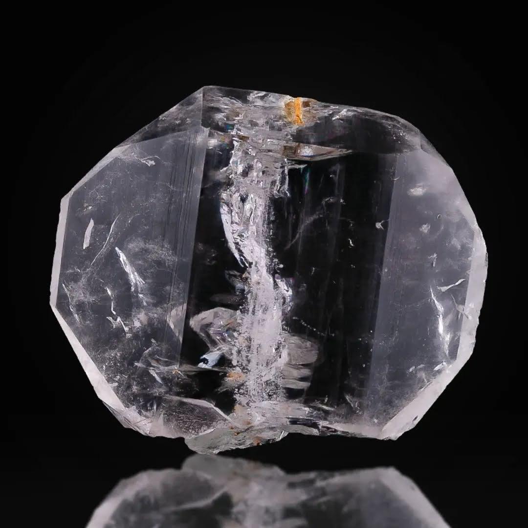 Art Déco Esemplare naturale di cristallo di quarzo chiaro proveniente dal Pakistan in vendita