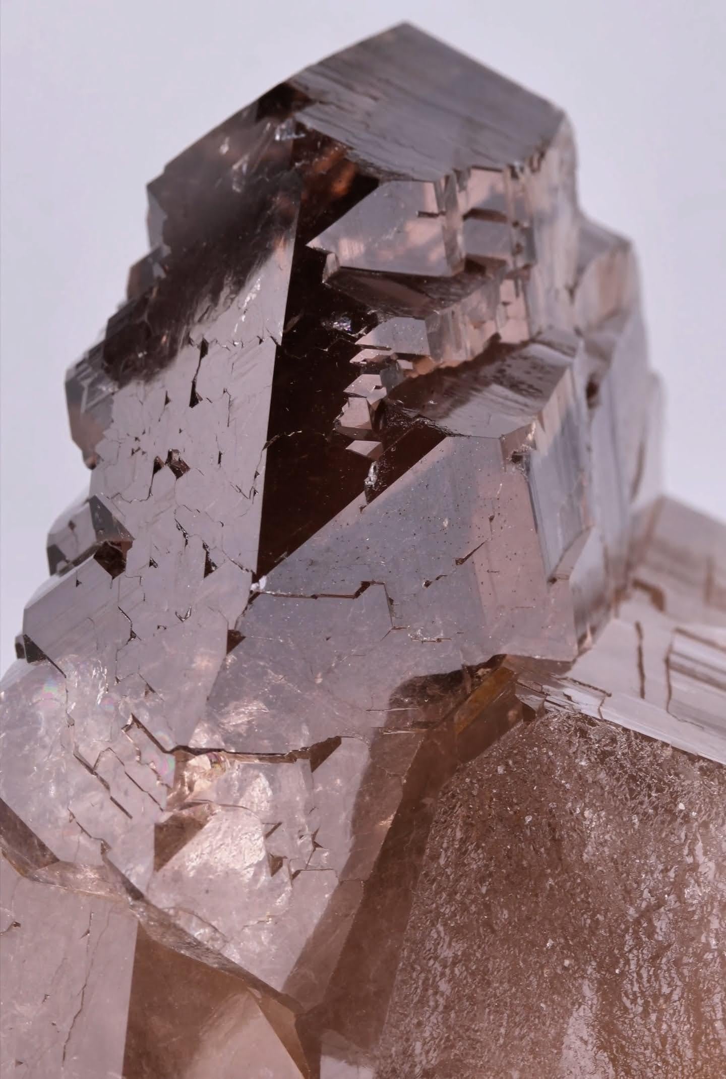 Natural Specimen of Gwindel Quartz Crystal From Pakistan in vendita 5