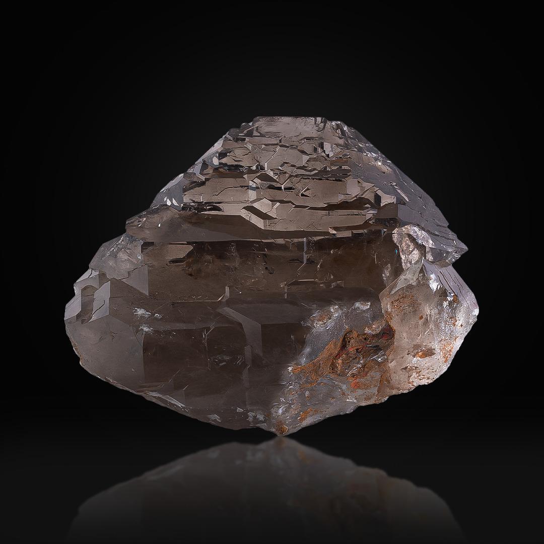 Specimen Type: Gwindel Quartz 
Weight: 2757 grams
Dimension: H: 17 x W: 20 x D: 11 cm
Origin: Pakistan
Treatment: None




This natural specimen showcases a rare and captivating Gwindel quartz crystal from the high mountainous regions of Pakistan.