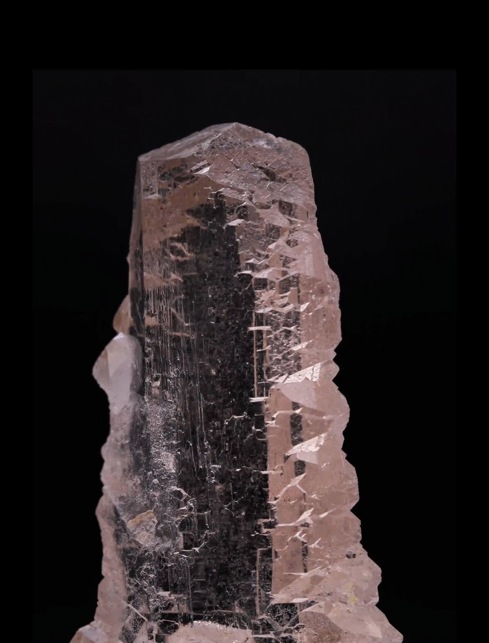 Cristallo Natural Specimen Of Gwindel Quartz Crystal From Pakistan in vendita