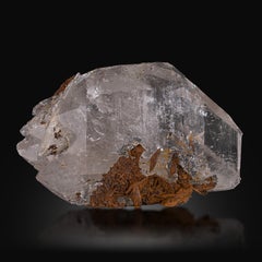 Naturbelassenes Quarz-Exemplar mit Siderit-Kristall aus Pakistan