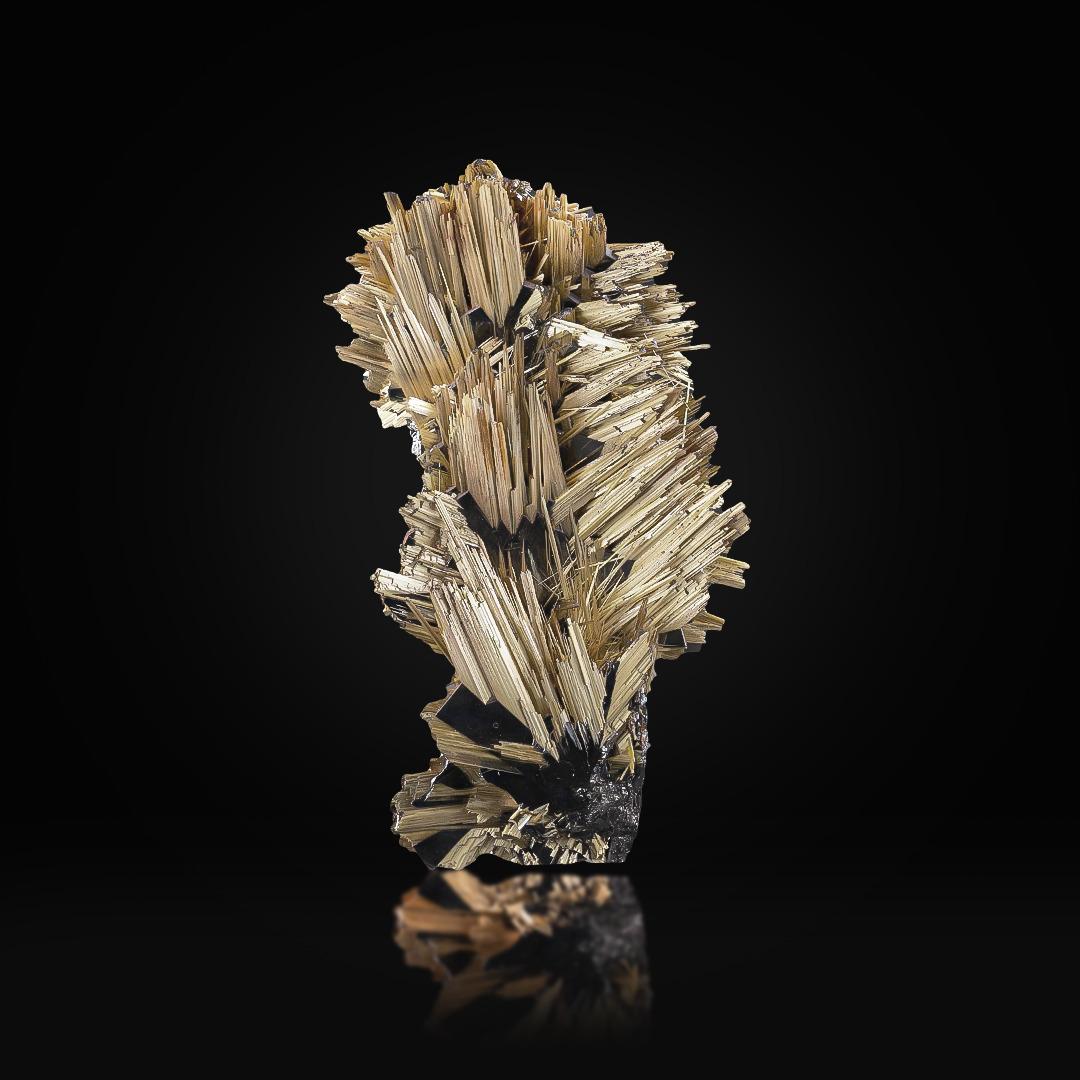 Espécimen Natural De Rutilo Raro Con Minerales De Hematites De Brasil Art Decó en venta