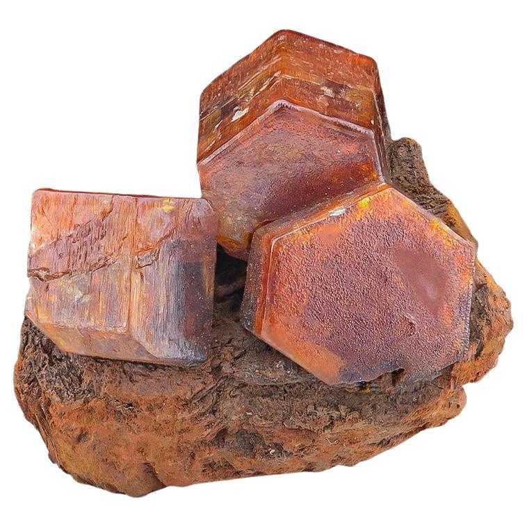 Esemplare naturale di raro cristallo di vanadinite proveniente dal Marocco