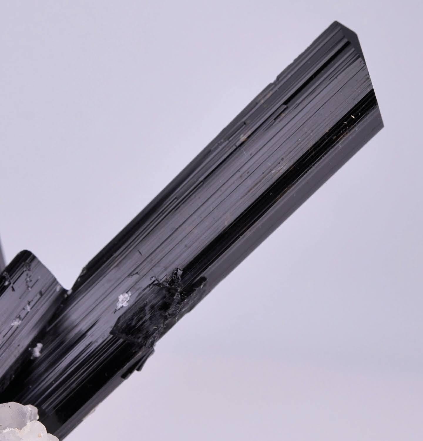 Natural Specimen Of Schorl Black Tourmaline On Quartz Crystals From Pakistan in vendita 1