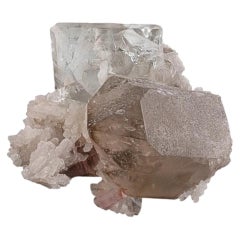 Ejemplar natural de topacio con turmalina procedente de Afganistán