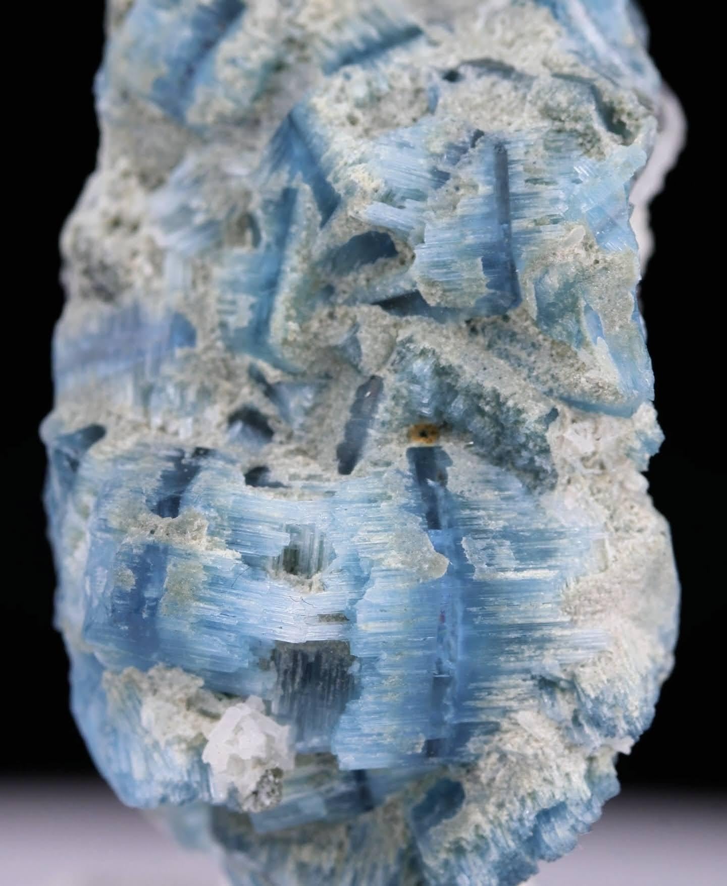 Natural Specimen Of Vorobyevite Alkali Beryl Crystals From Afghanistan For Sale 3