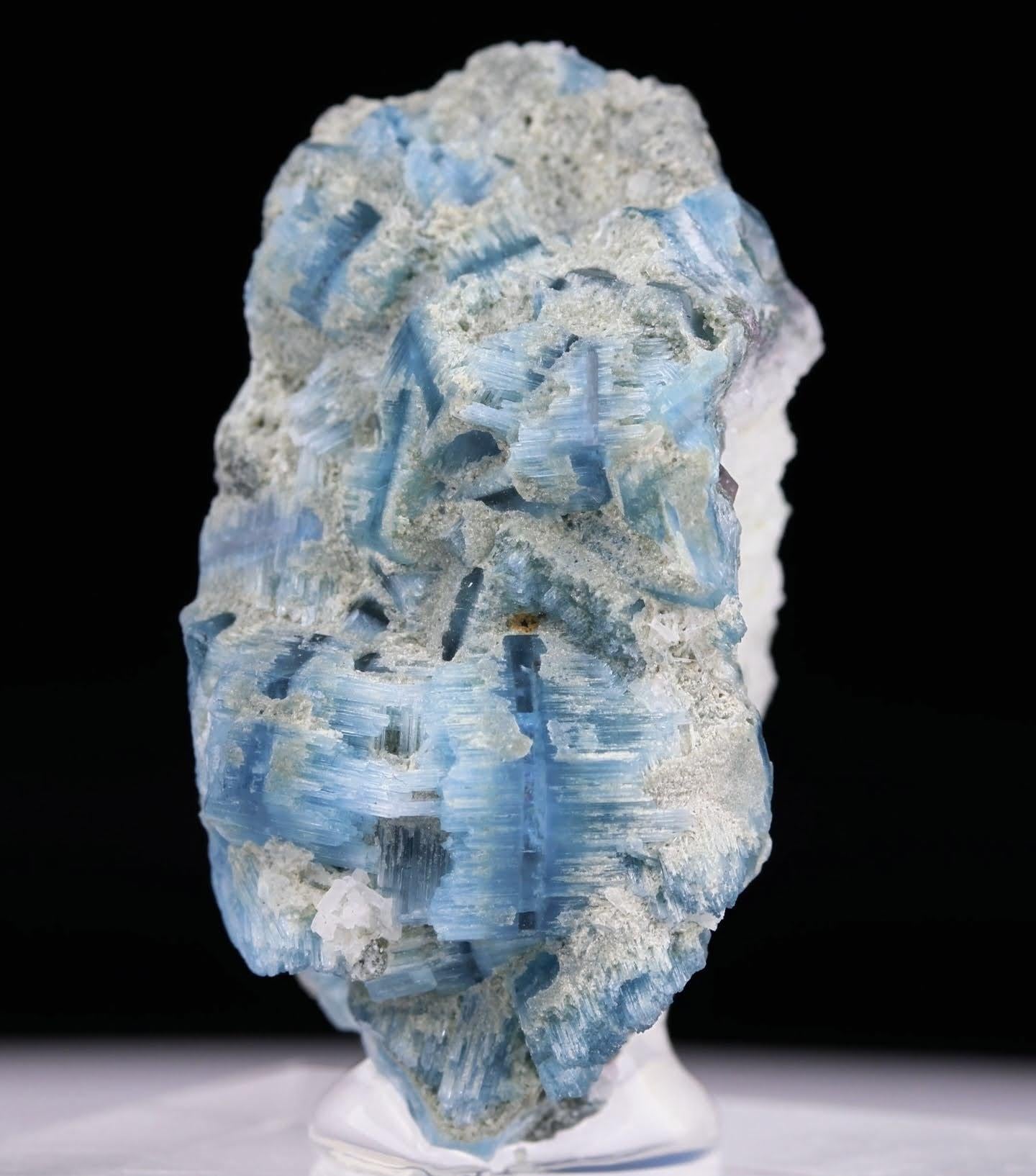 Natural Specimen Of Vorobyevite Alkali Beryl Crystals From Afghanistan For Sale 4