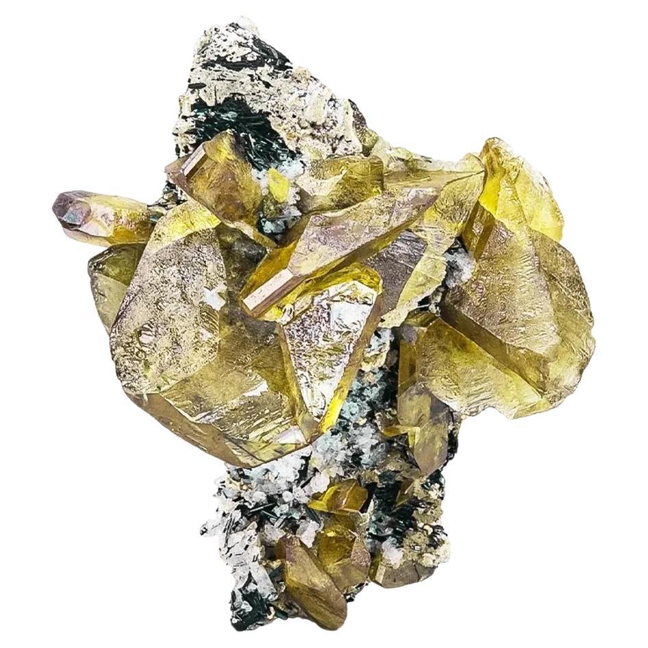 Spécimen naturel de sphène jaune avec aegirine du Pakistan