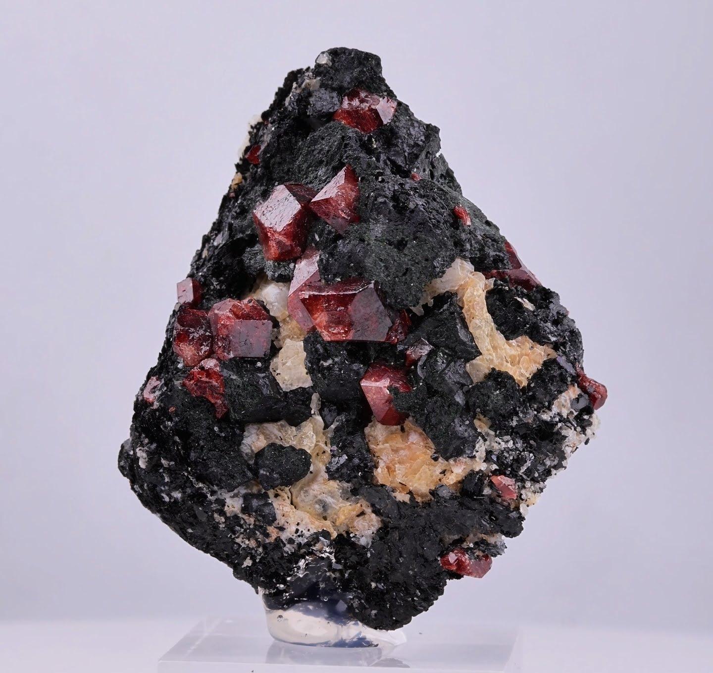 Natural Specimen Of Zircon Crystals On Matrix From Pakistan im Angebot 3