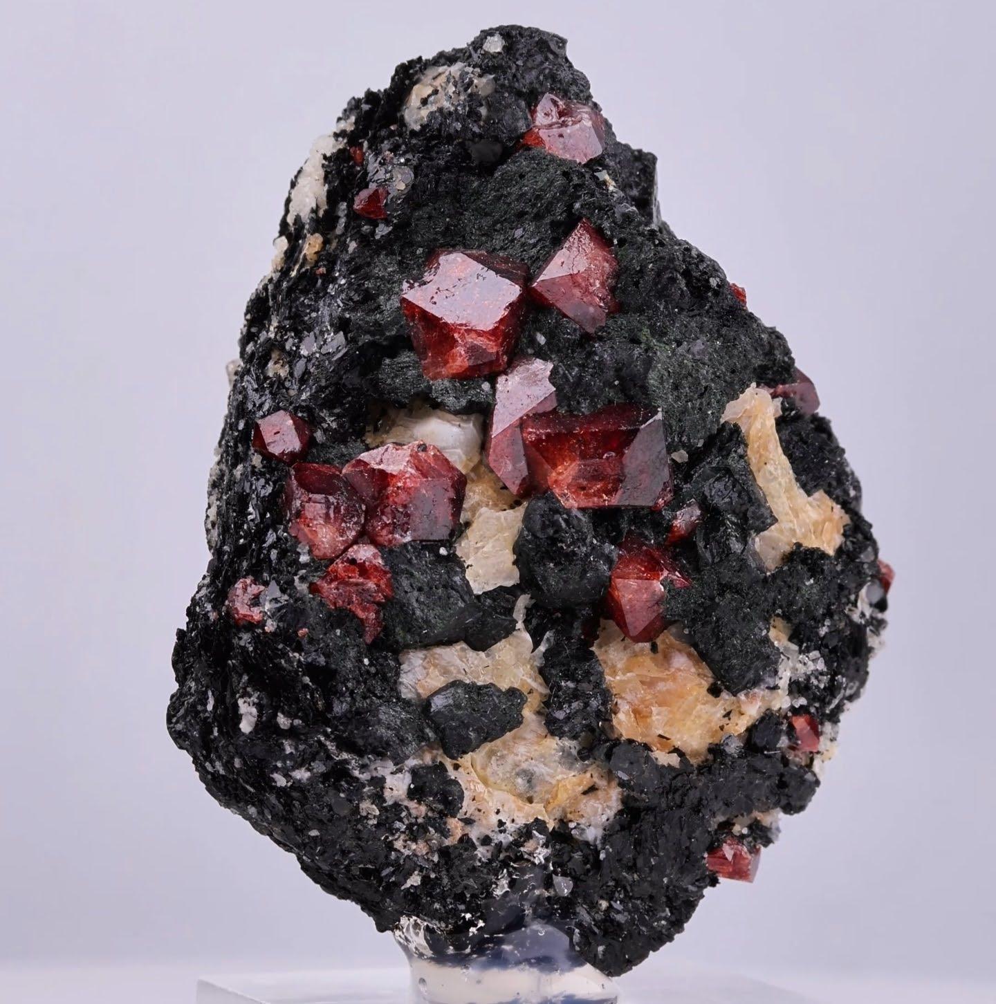 Natural Specimen Of Zircon Crystals On Matrix From Pakistan im Angebot 1