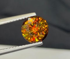 Gemma naturale di titanite sfenica: 1,96 carati a taglio rotondo multicolore