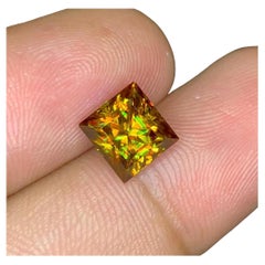 Pierre précieuse Nature Sphène Titanite : 3.48 Carat Asscher Cut, June Birthstone