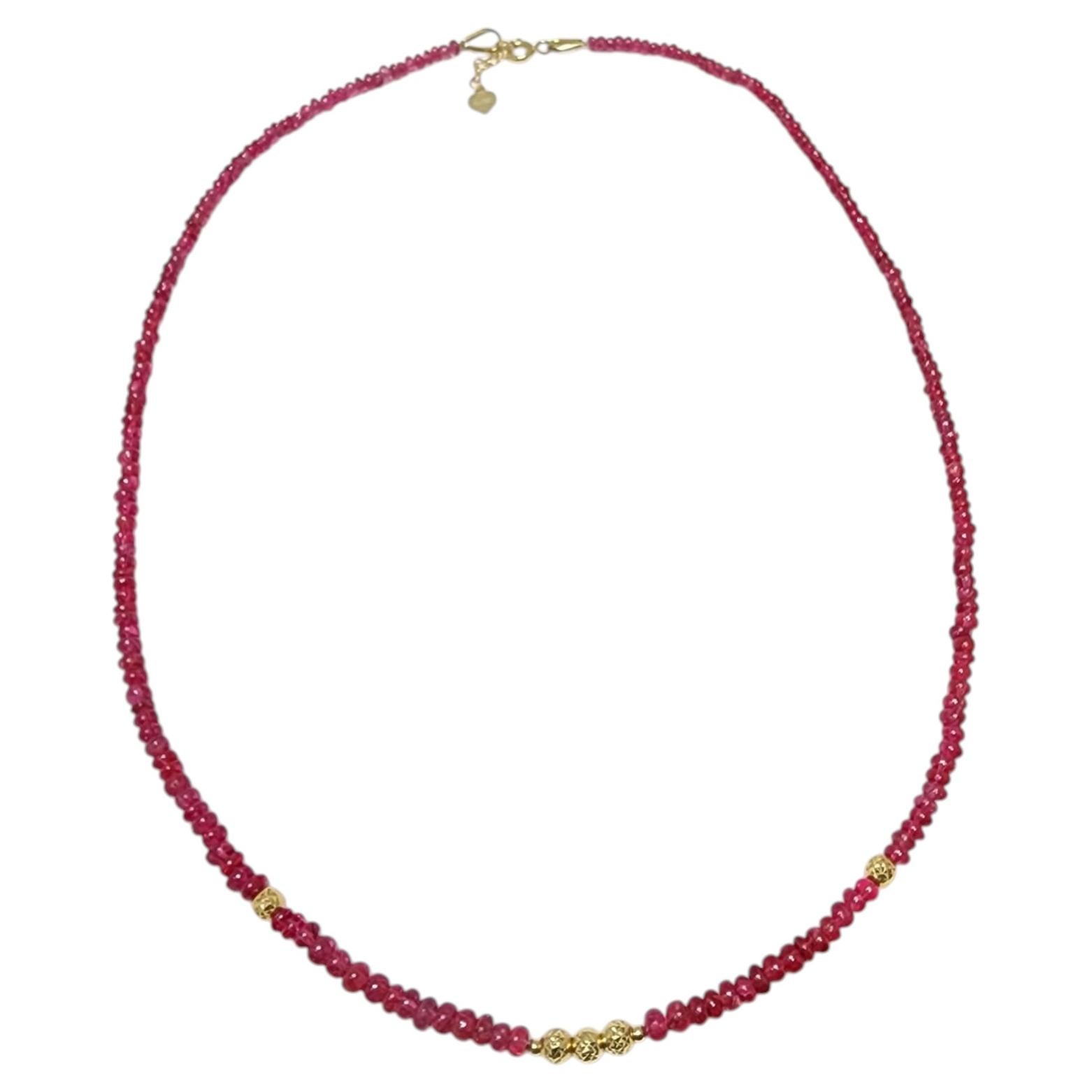 Collier de perles en spinelle naturelle de 4 mm avec accents en or 18K