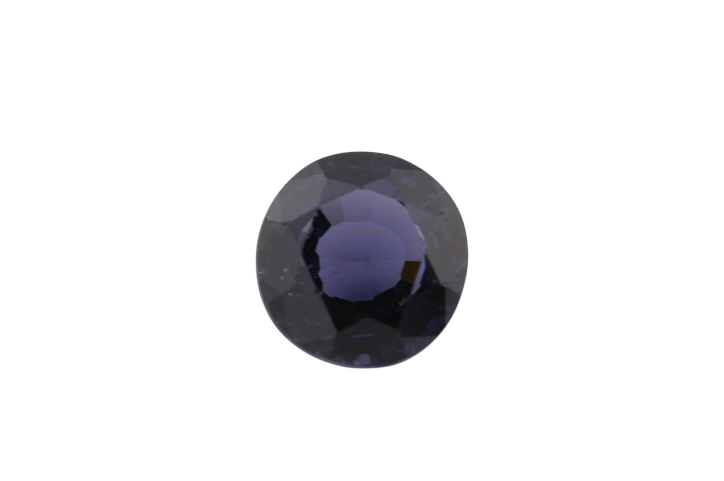 Spinelle Naturelle - Myanmar (Birmanie) - 3,64 ct

Un spinelle naturel du Myanmar (Birmanie) avec une élégante teinte gris-violet. La pierre est propre à l'œil.