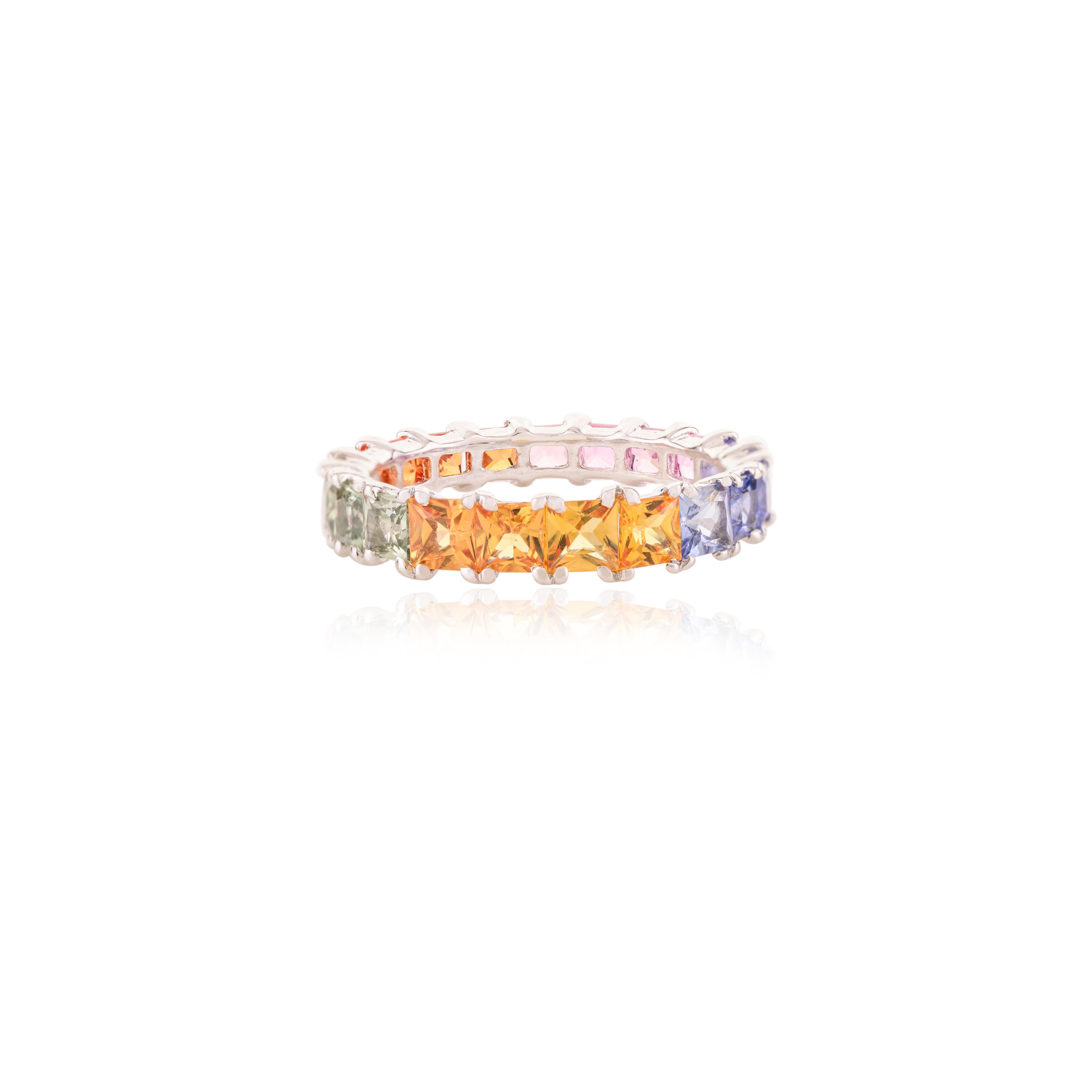 En vente :  Bague de fiançailles d'éternité empilable carrée en or blanc massif 14 carats avec plusieurs saphirs 7