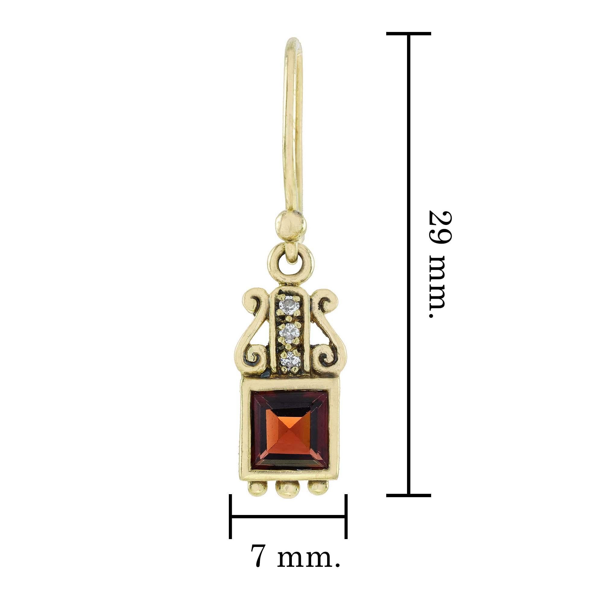 Natural Square Garnet and Diamond Vintage Style Drop Earrings in Solid 9K Gold In New Condition For Sale In Bangkok, TH