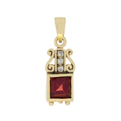 Ciondolo in stile vintage con granato quadrato naturale e diamante in oro giallo massiccio 9K