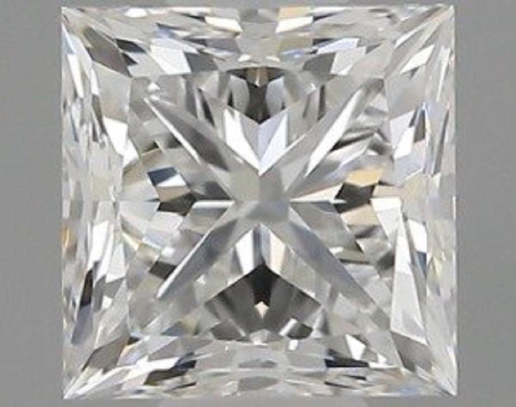 Diamant naturel carré modifié de 0,50 carat G IF avec une belle taille et un bel éclat. Ce diamant est accompagné d'un certificat GIA et d'un numéro d'inscription au laser.

MKN-188

GIA 3425170914

