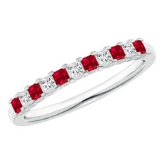Natürlicher quadratischer Rubin und Prinzessinnen-Diamant Halbe Ewigkeit Ring in 14K massivem Gold