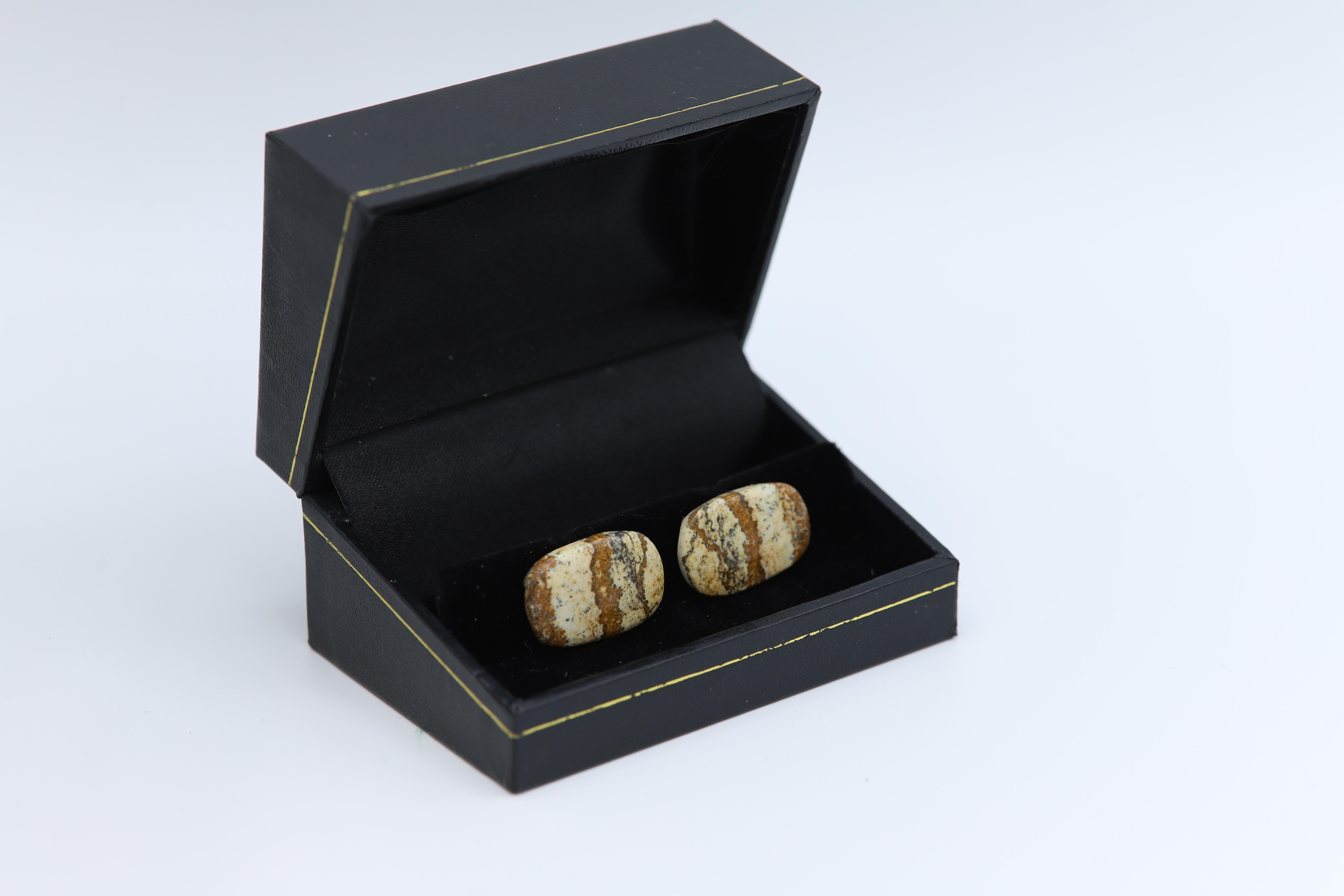 Gemelli da uomo in pietra naturale Gemelli da uomo di forma ovale Pietre naturali Gioielli da uomo in vendita 4