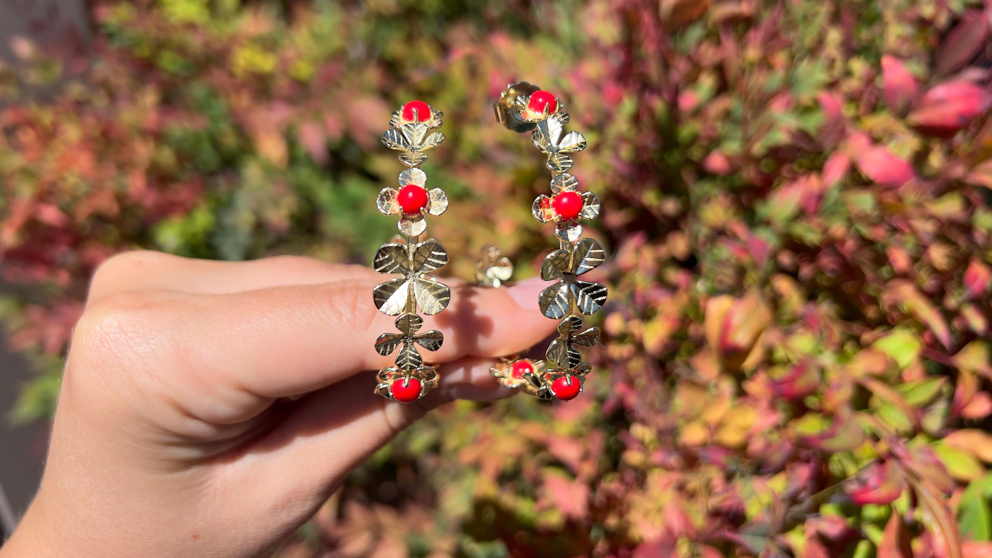 Naturstein-Blumen-Ohrringe
