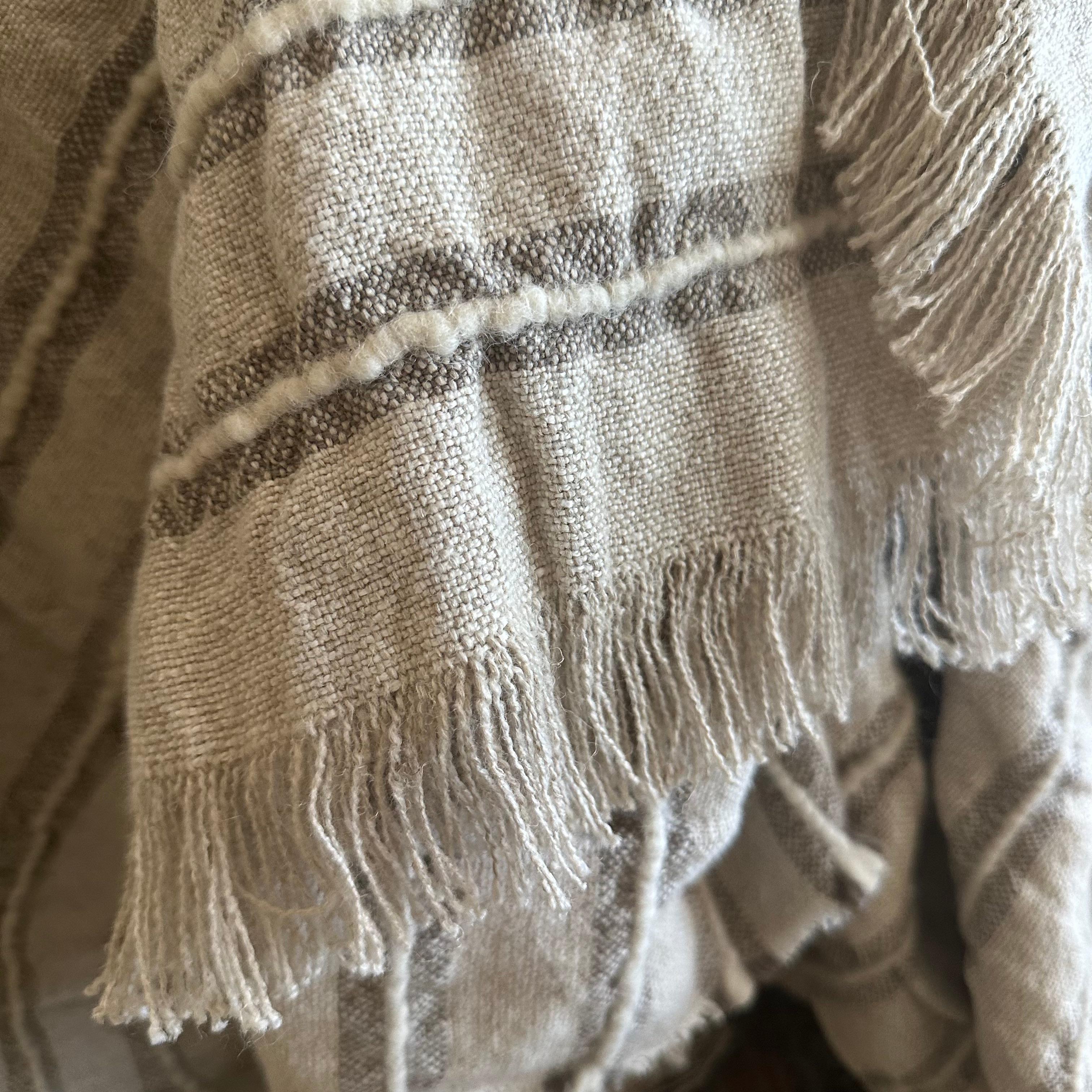 Natural Stripe Throw In Distressed Condition For Sale In Brea, CA