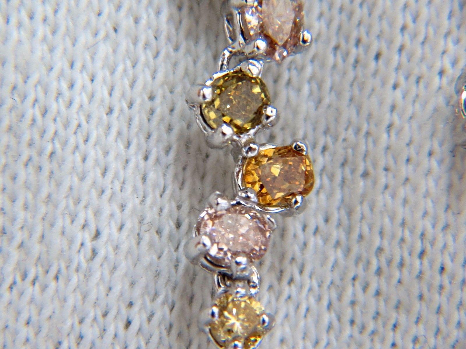 Natürliche natürliche Tahiti-Perlen, Farbe Diamant-Ohrringe 14 Karat im Angebot 2