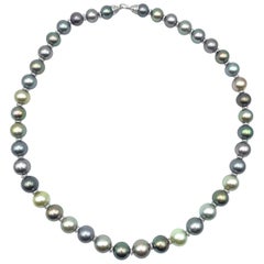 Retro Natural Tahitian Pearls Necklace