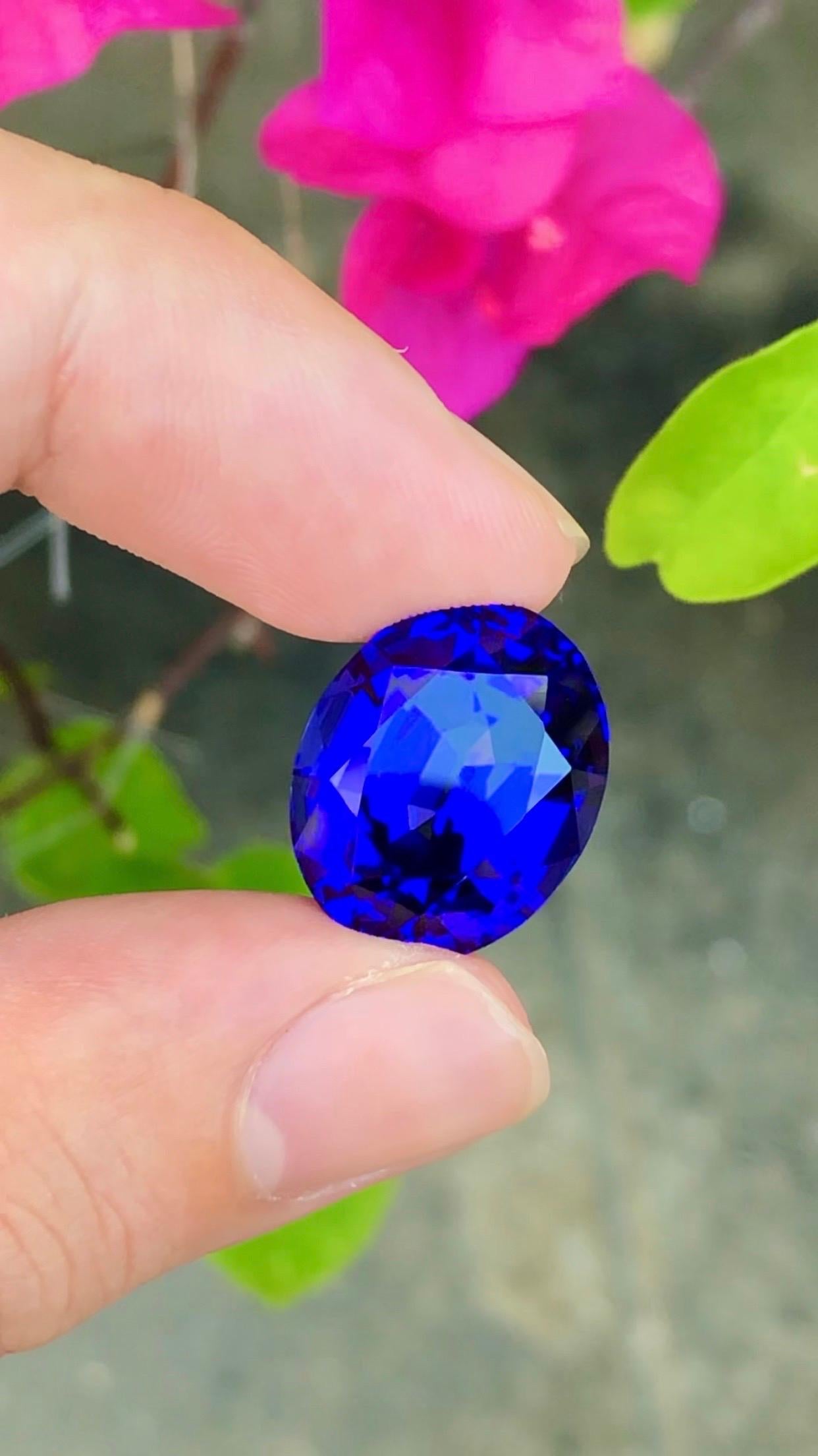 Natural Tanzanite 17.05 Carat Royal Blue Color im Zustand „Neu“ im Angebot in บางรัก, TH
