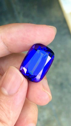 Natural Tanzanite 30.15 Carat Royal Blue Color