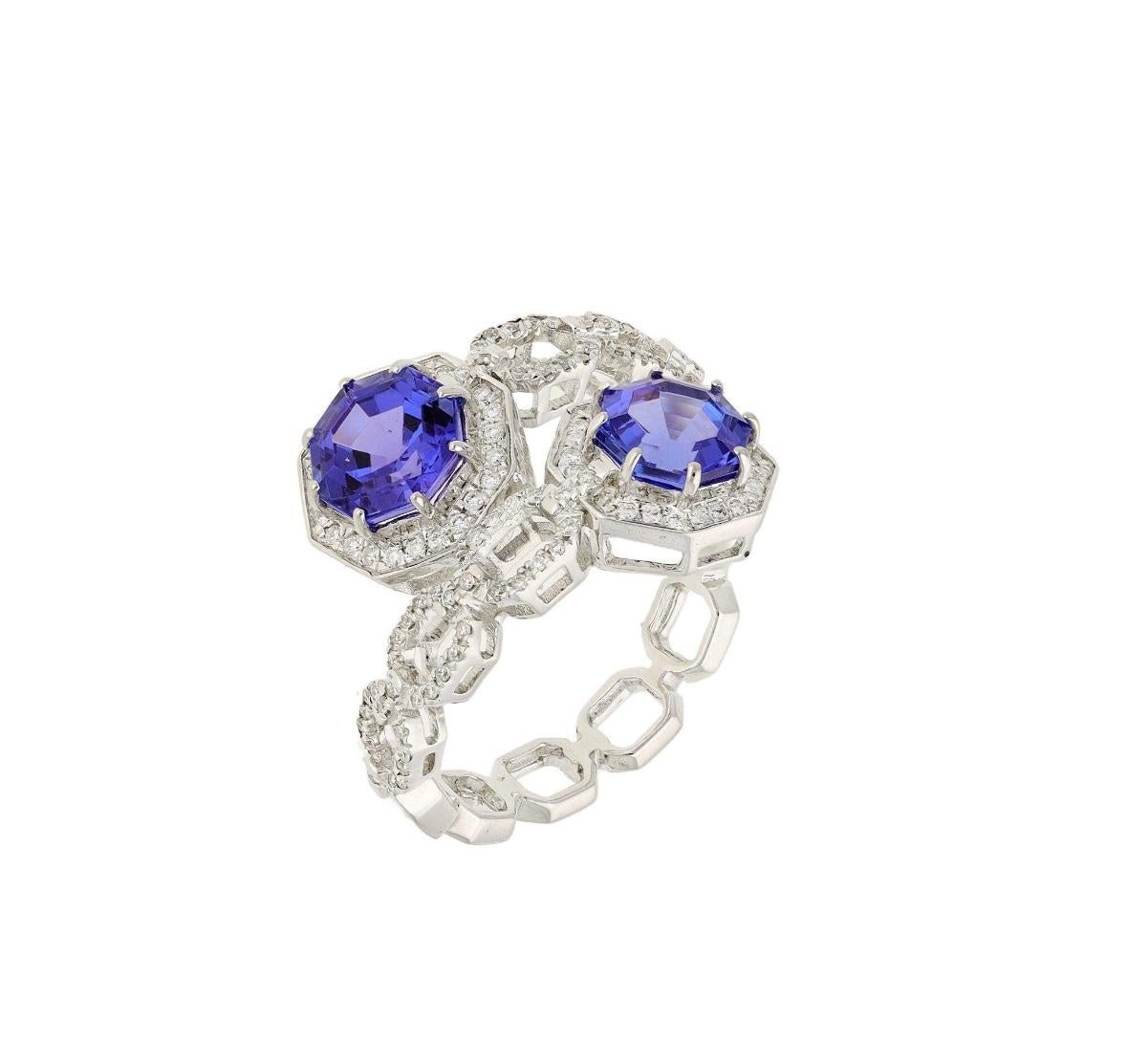 Natürlicher Tansanit 3,20 Karat & Diamant 0,36 Karat Ring aus 18 Karat Gold im Angebot 1